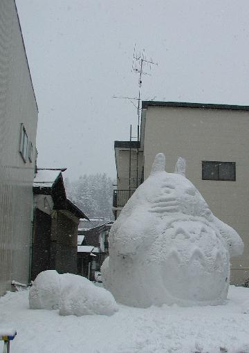 トトロ雪像.jpg