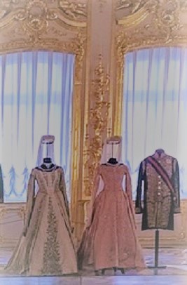 russia 宮殿ドレス (b).jpg